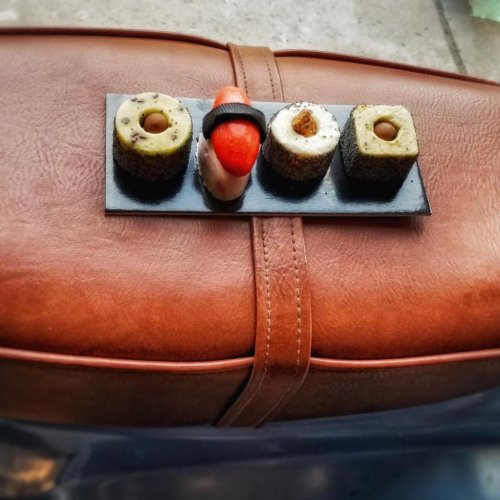 Ice cream sushi 8.jpg