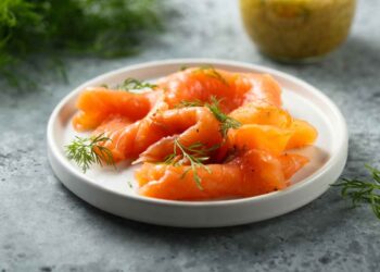 questi rosti di patate con salmone affumicato sono spaziali