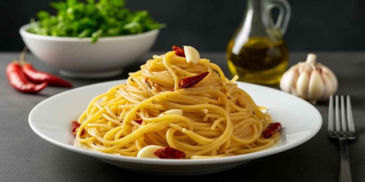 come fare gli spaghetti aglio olio e peperoncino