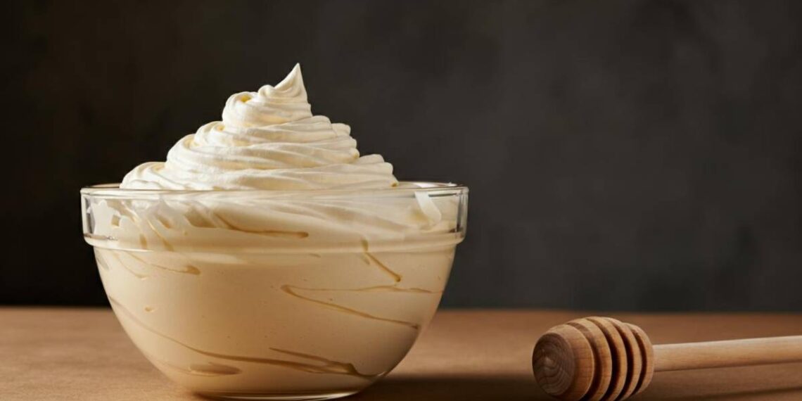 ricetta della crema di miele montato