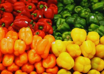 Sai perché il peperone ha 3 colori? La verità