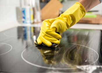 Pulizie piano induzione