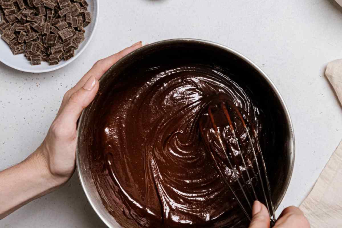 Torta al cioccolato e pistacchio