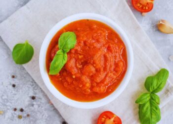 basilico nel sugo: quando metterlo?