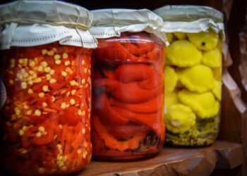 come riconoscere il rischio botulino nelle conserve