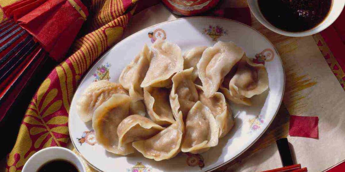 Ravioli cinesi al vapore, la ricetta originale per rifarli a casa alla perfezione, tutti i dettagli
