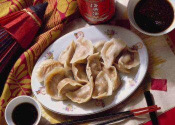 Ravioli cinesi al vapore, la ricetta originale per rifarli a casa alla perfezione, tutti i dettagli