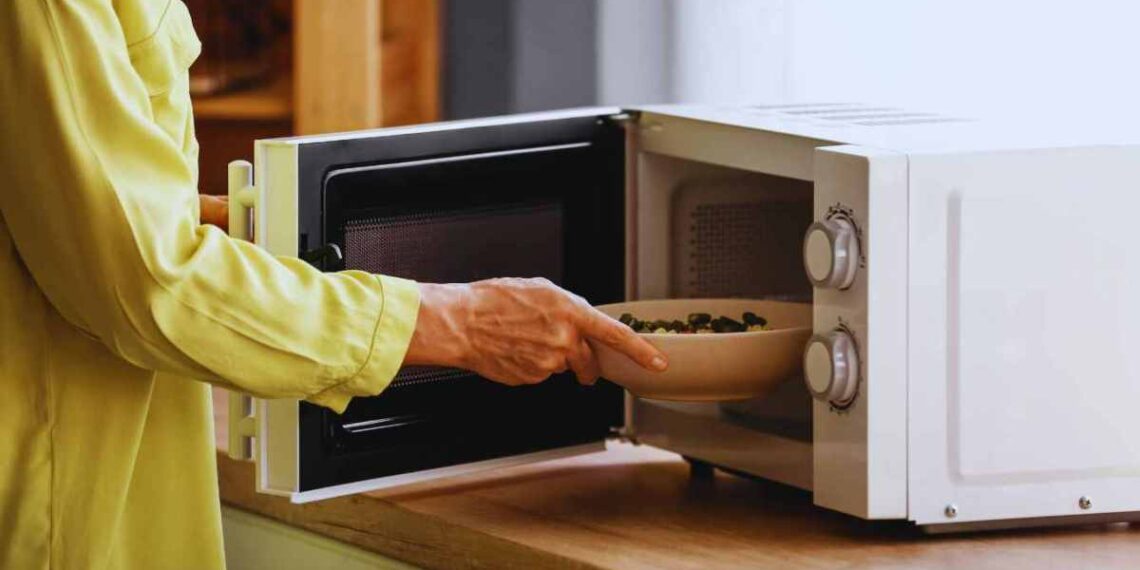 cosa non mettere nel microonde