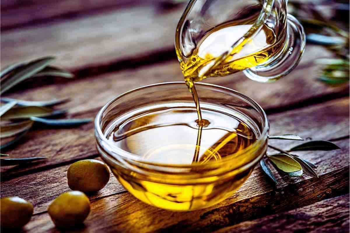 Come conservare l'olio di oliva in casa senza rovinarlo