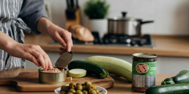 ricetta della pasta con tonno zucchine e olive