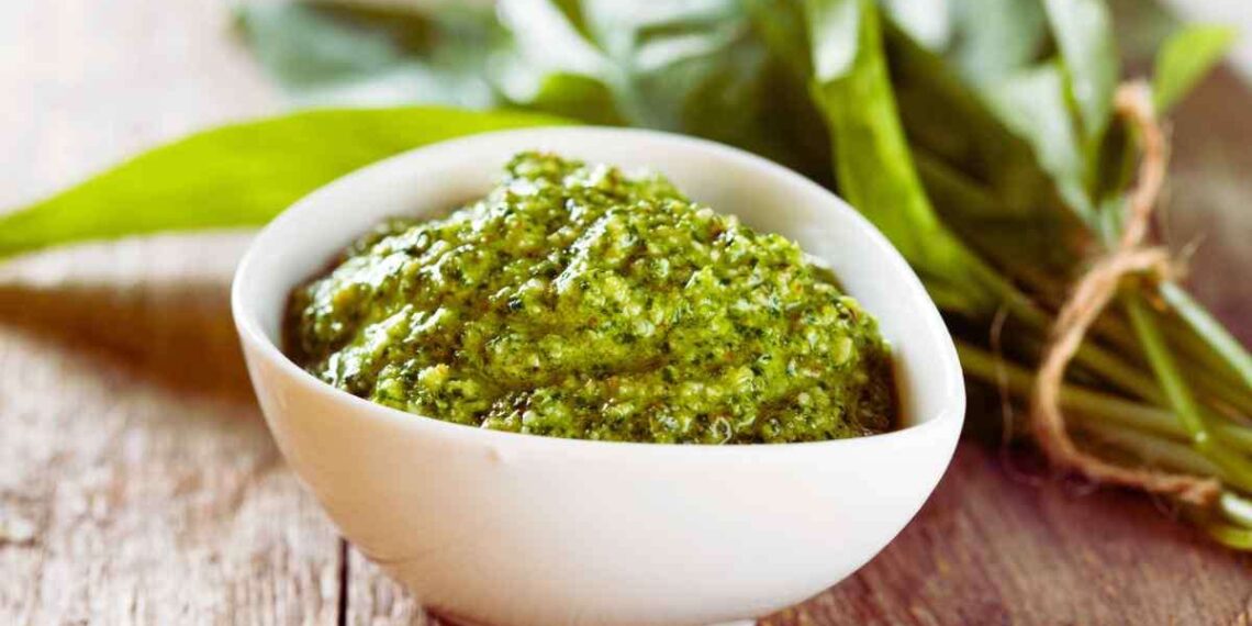 Ami il pesto ma non i pinoli? Sostituiscili con questo ingrediente