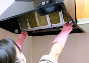 con questo trucco pulire la cappa della cucina sarà un gioco da ragazzi