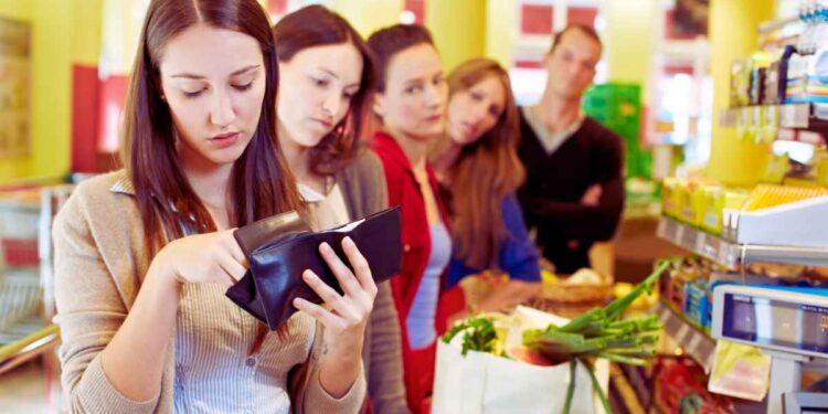 I 5 trucchi dei supermercati per farti spendere di più