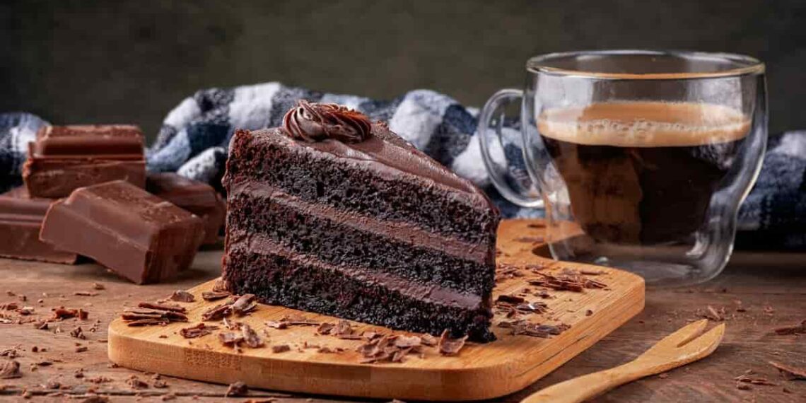 ricetta torta al cioccolato con pane raffermo