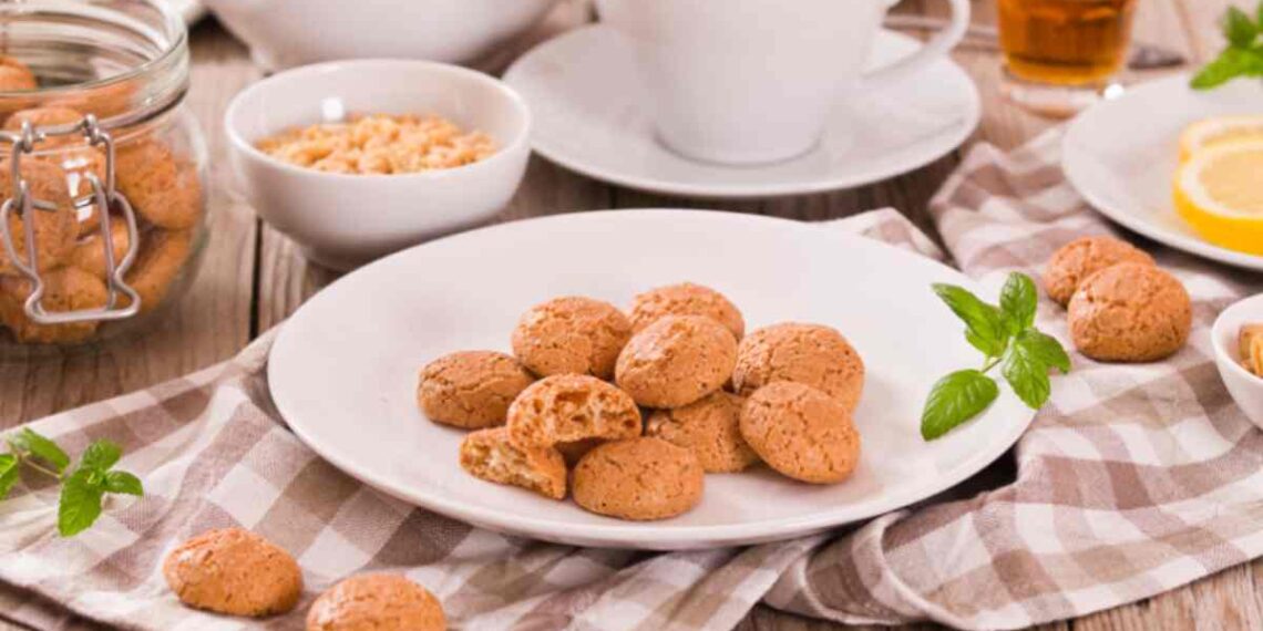 Amaretti alle nocciole