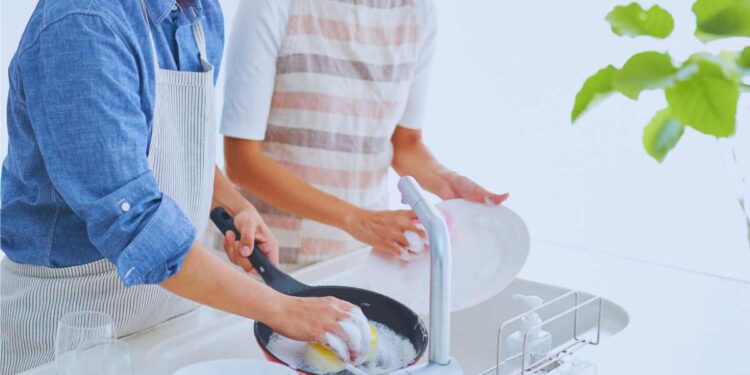 Addio aloni, il segreto per delle stoviglie perfette