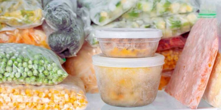 Ricongelare cibi scongelati sembra innocuo fino a quando non succede questo