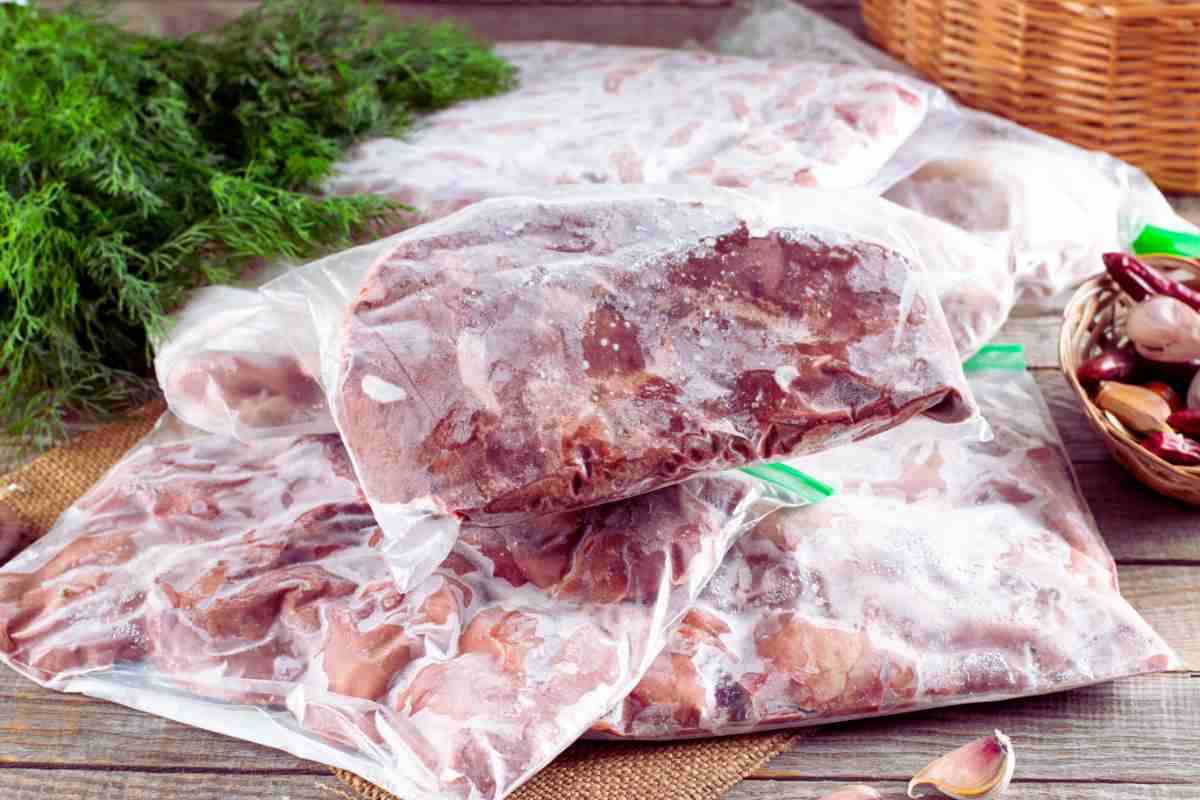 Ricongelare cibi scongelati sembra innocuo fino a quando non succede questo