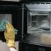 come pulire il forno a microonde