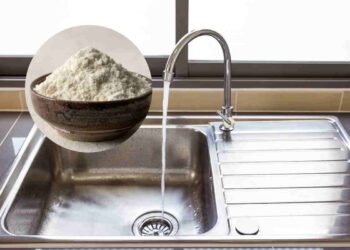farina nel lavello: ecco perché farlo