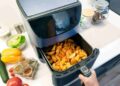 Vuoi il cibo super croccante? Ecco la funzione nascosta della friggitrice ad aria , i dettagli