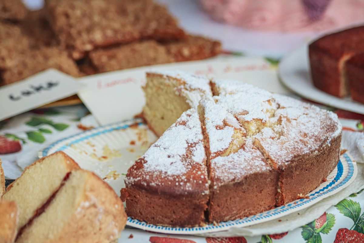 Torta al caffelatte caldo