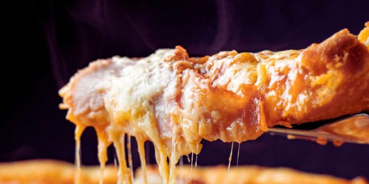 Torta salata alla pizza, il cavallo di battaglia di mia nonna