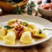 Gnocchi con taleggio speck e noci