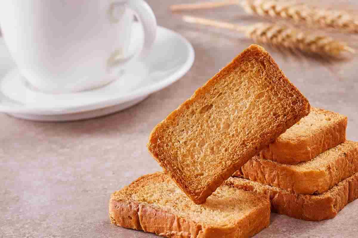 Fette biscottate, quali non dovresti mai mangiare, tutti i dettagli