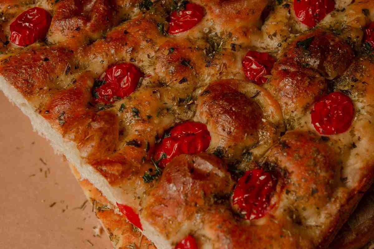 focaccia barese ricetta